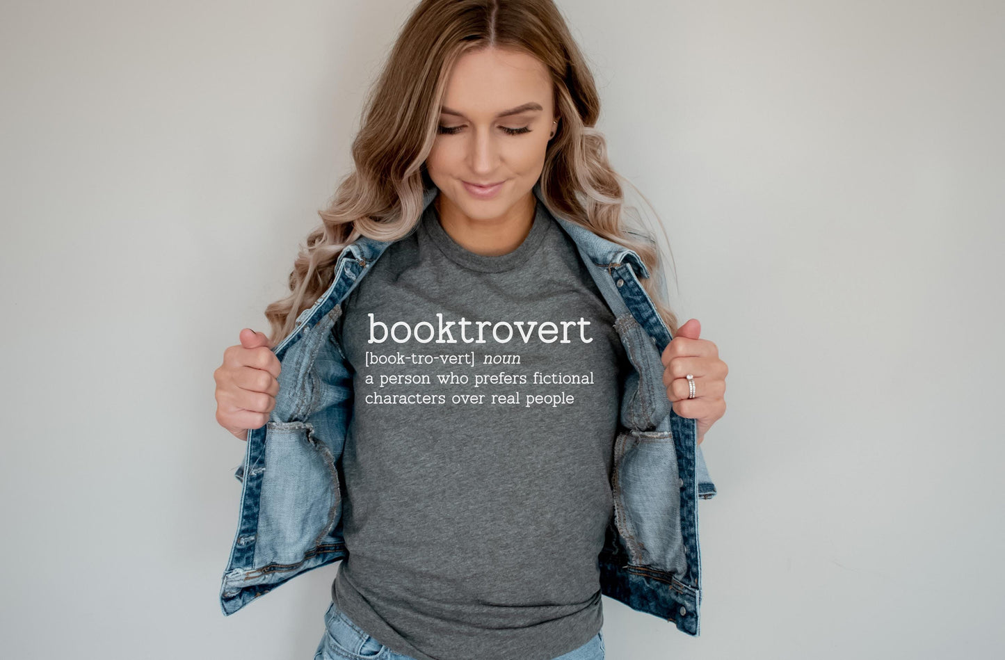 Booktrovert shirt